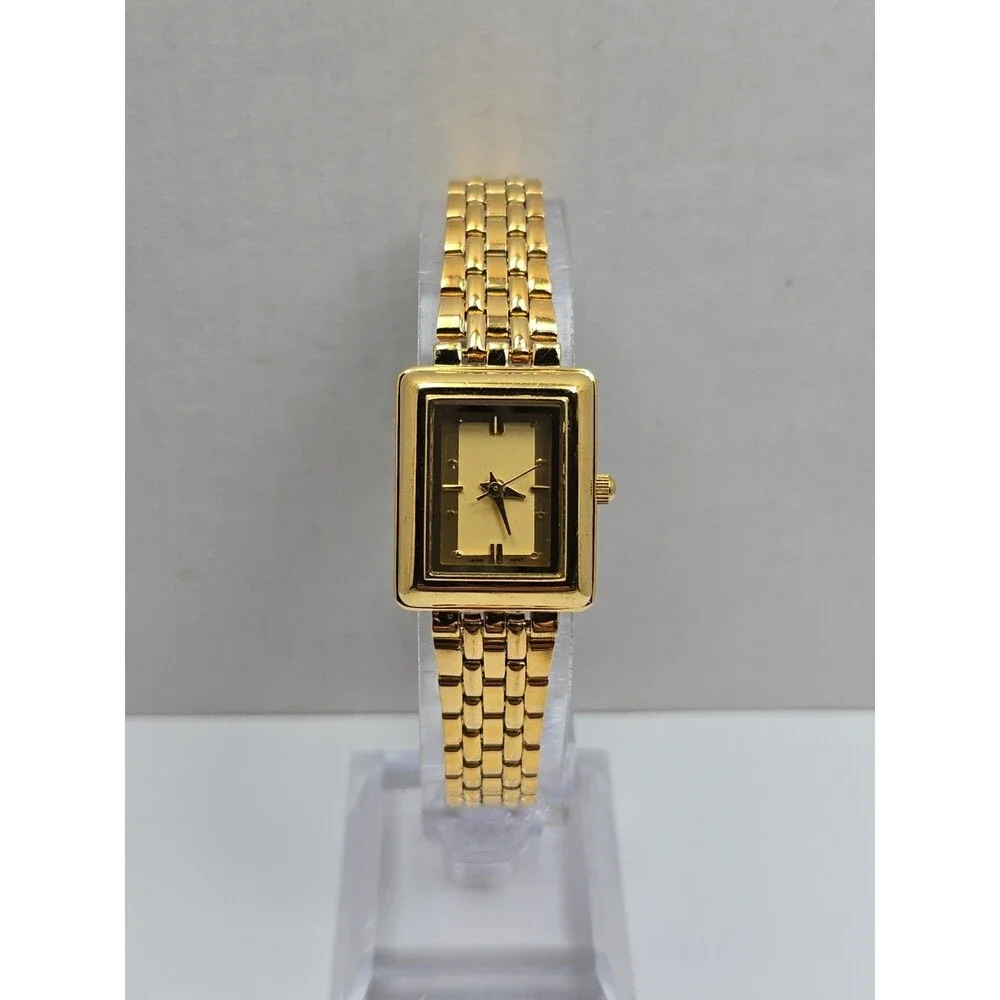 Womens Vintage Avon Gold Tone Rectangle Dress Bracelet Quartz Watch New Battery